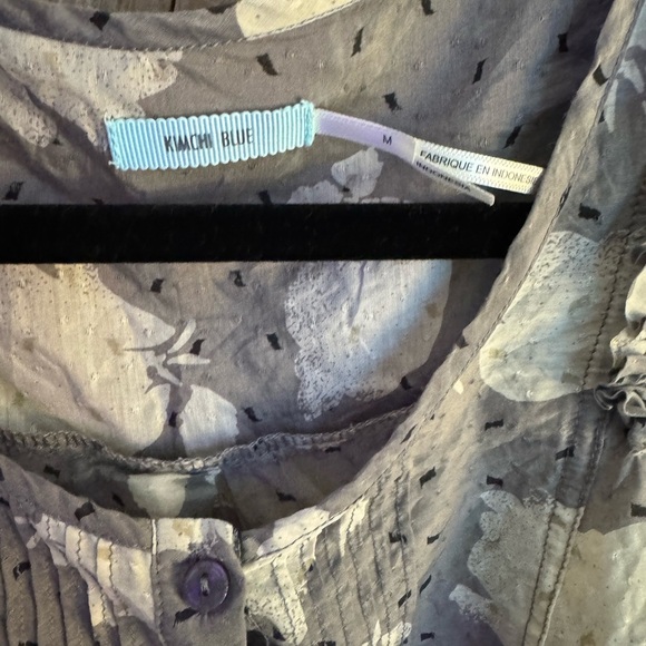 UO Kimchi Blue size Medium floral short sleeve like new condition - Picture 3 of 4